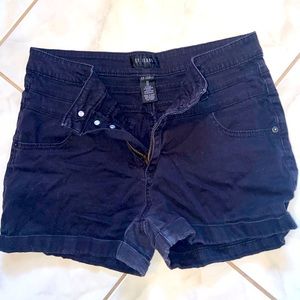 Dillard’s Black Shorts-11